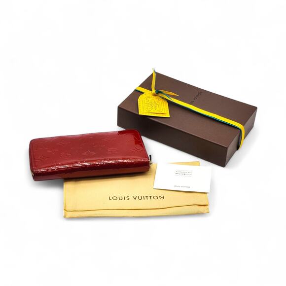 Louis Vuitton Vernis Patent Leather Monogram Zippy Wallet Red Complete with Box - Picture 1 of 13